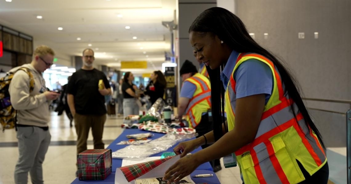 Wrapping Things Up At Austin Airport - KCBI